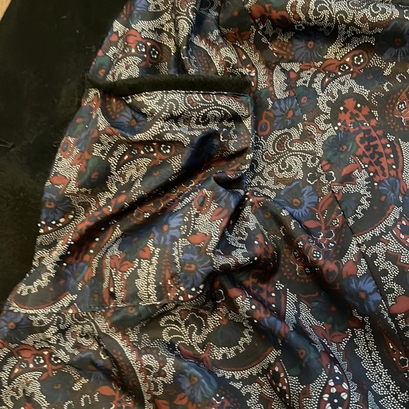 Alorna 100% woollong black coat with shoulder pads - Picture 11 of 14